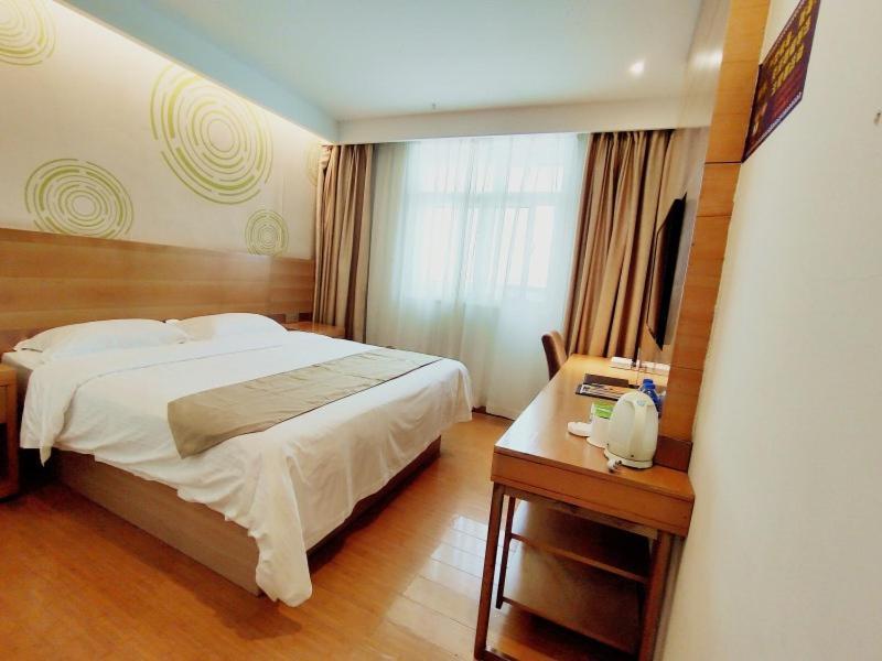 Greentree Inn Jiangxi Fuzhou Gandong Bridge Express Hotel Εξωτερικό φωτογραφία