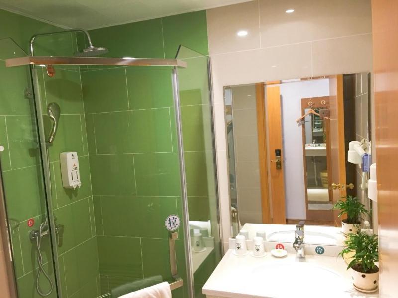 Greentree Inn Jiangxi Fuzhou Gandong Bridge Express Hotel Εξωτερικό φωτογραφία