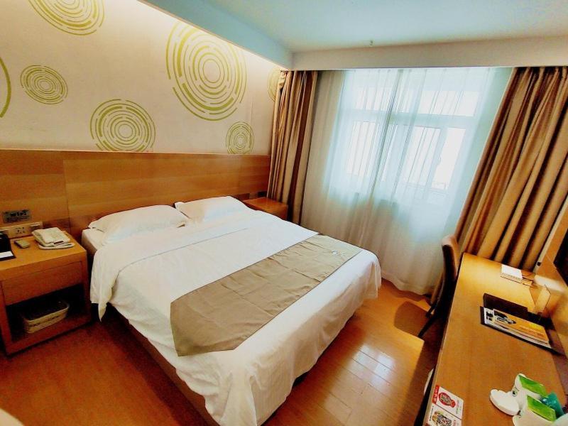 Greentree Inn Jiangxi Fuzhou Gandong Bridge Express Hotel Εξωτερικό φωτογραφία